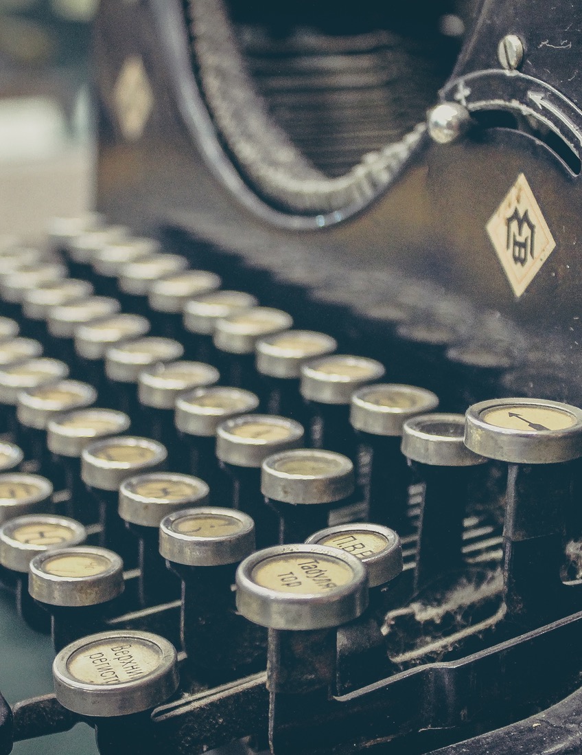 museum-of-knowledge-technology-mechanical-keyboard-english-reading-starter-848-x-1099
